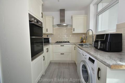 3 bedroom terraced house for sale, Hill Park Road, Gosport
