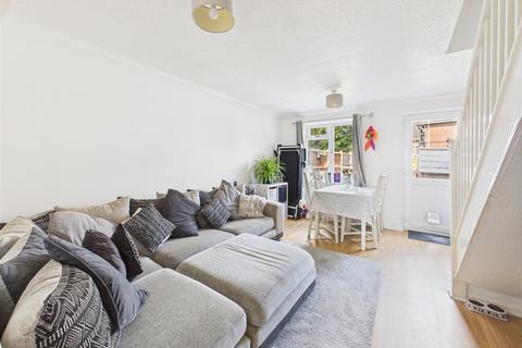 6 Watson Grove, Abbeymead, Gloucester, GL4 5BL