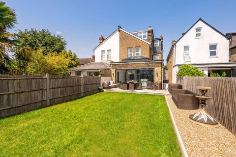 74 Chestnut Grove, New Malden, KT3 3JS