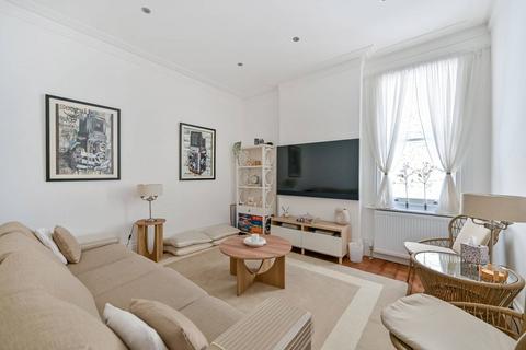 74 Chestnut Grove, New Malden, KT3 3JS