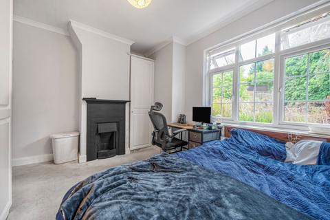 5 Godley Road, London, SW18 3HB