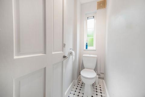 5 Godley Road, London, SW18 3HB