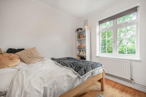5 Godley Road, London, SW18 3HB