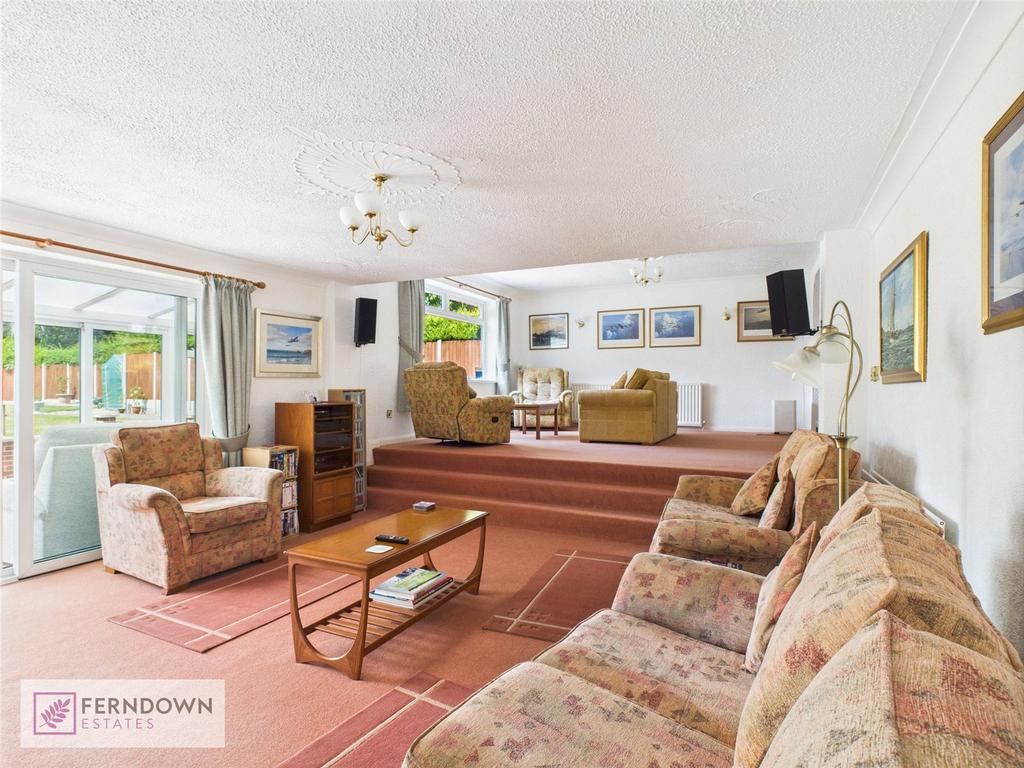 Lounge Dining Room