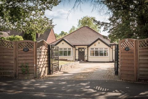 2 bedroom detached house for sale