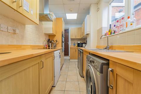 4 bedroom house to rent, Exeter Road, Birmingham B29