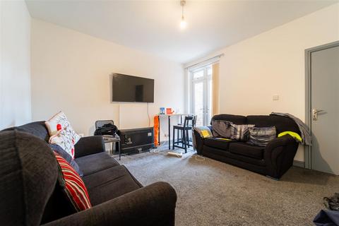4 bedroom house to rent, Ribblesdale Road, Birmingham B30