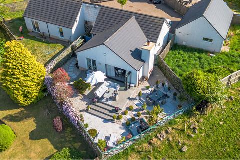 2 bedroom detached house for sale, Picketlaw Road, Eaglesham, Glasgow, East Renfrewshire