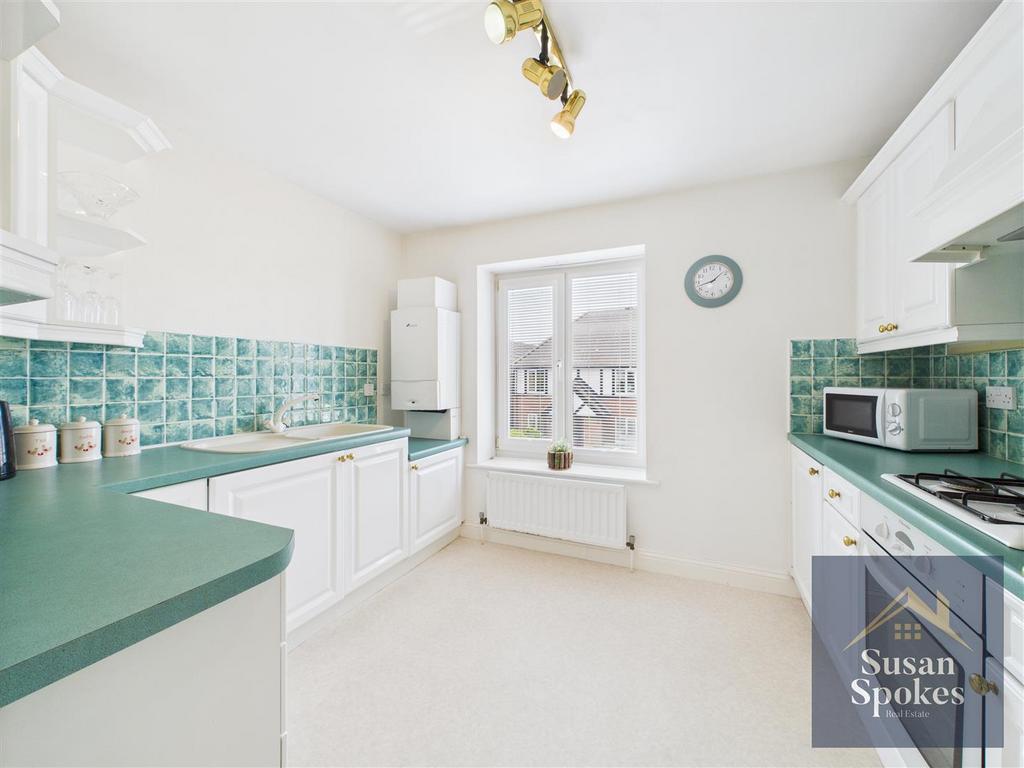 CAM01858 G0-PR0134-STILL004.jpg