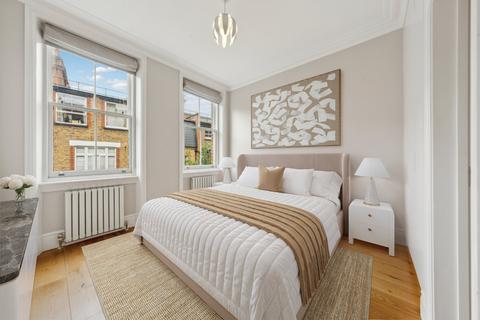2 bedroom flat for sale, Draycott Place, Chelsea