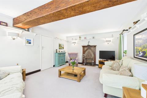 4 bedroom detached house for sale, Wheatsheaf Close, Surrey GU21