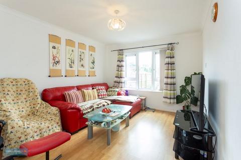 45 Darwin Close, Taunton, TA2 6TR