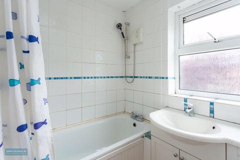 45 Darwin Close, Taunton, TA2 6TR