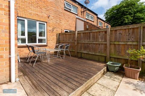 45 Darwin Close, Taunton, TA2 6TR