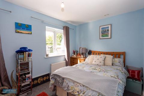 4 Grove Gate, Staplegrove, Taunton, TA2 6DF