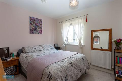 4 Grove Gate, Staplegrove, Taunton, TA2 6DF