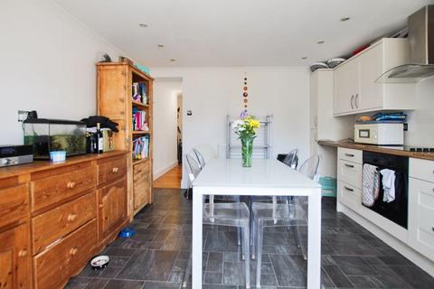 97a High Road, Dartford, DA2 7BW