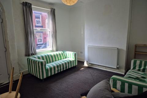 2 bedroom terraced house for sale, Beulah View, Leeds