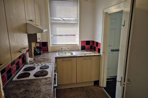 2 bedroom terraced house for sale, Beulah View, Leeds
