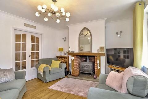 146 Green Lane, Leamore, Walsall, WS3 2AD