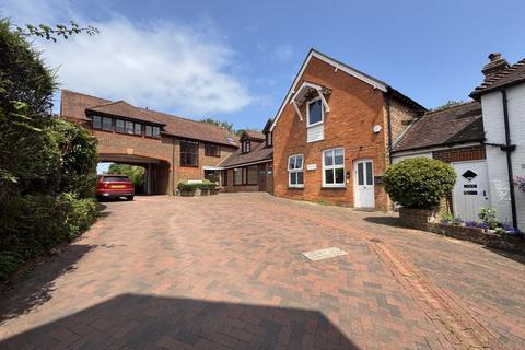 undefined, High Street, Cranleigh