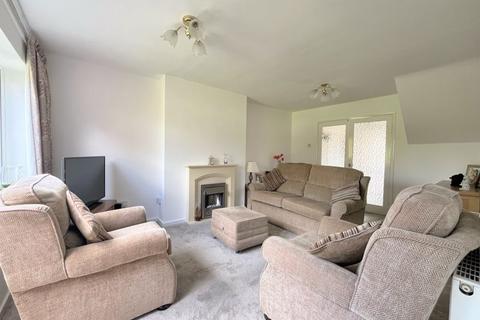 3 bedroom semi-detached house for sale, Lilac Avenue, Streetly, Sutton Coldfield