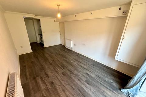 2 bedroom flat to rent, Bromhall Road, Driberg Court Bromhall Road, RM9