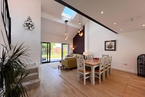 undefined, Golf Open 2026 - Vicarage Lane, Banks - Sleeps 8