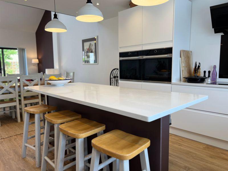 Breakfast Bar
