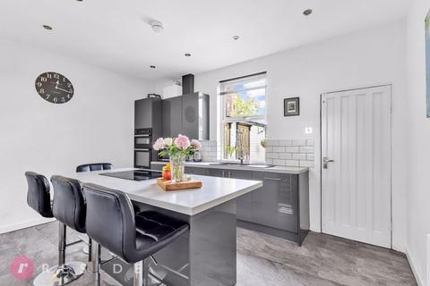 3 bedroom cottage for sale, Bury & Rochdale Old Road, Birtle OL10