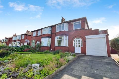 Crompton Way, Tonge Moor