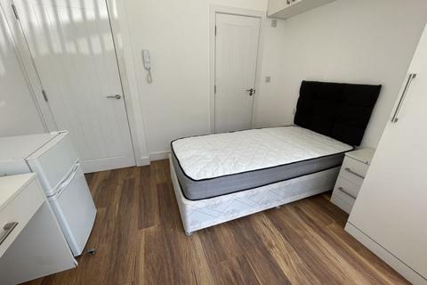 undefined, Station Road, West Drayton, UB7