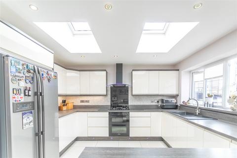 undefined, Richmond Close, Rochdale OL16