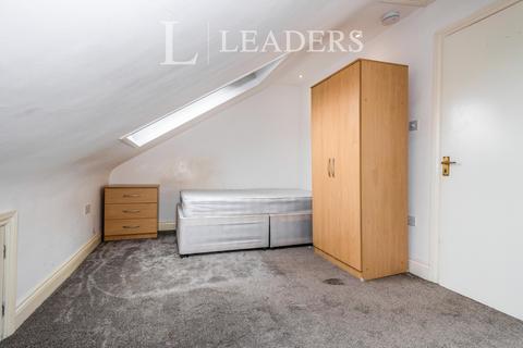 Studio to rent, Worthing Road, Southsea