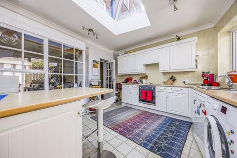 4 bedroom end of terrace house for sale, High Street, Old Portsmouth