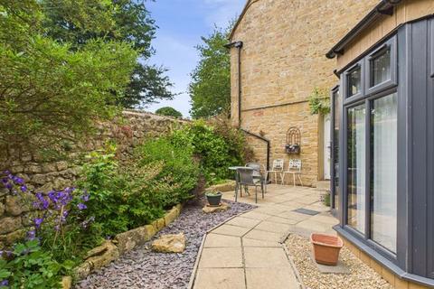 2 Compton Road, South Petherton, TA13 5EN