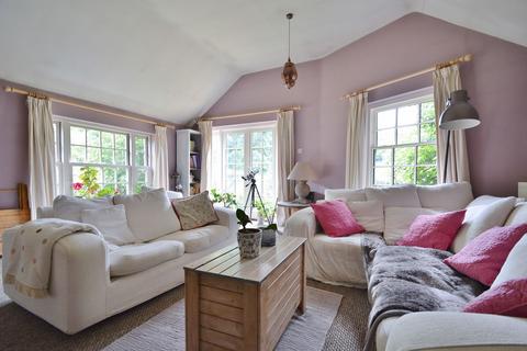 5 bedroom semi-detached house for sale, High Street, Lewknor