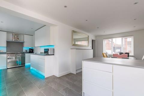 4 bedroom detached house for sale, Hunters Close, Wantage OX12