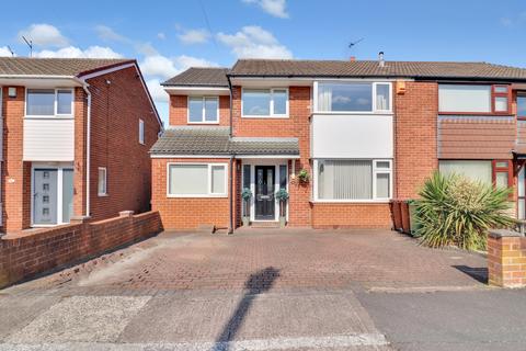 41 Athold Drive, Ossett, WF5 0PX