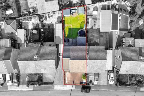 41 Athold Drive, Ossett, WF5 0PX