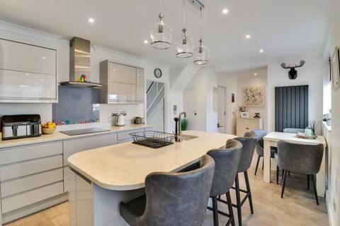 41 Athold Drive, Ossett, WF5 0PX