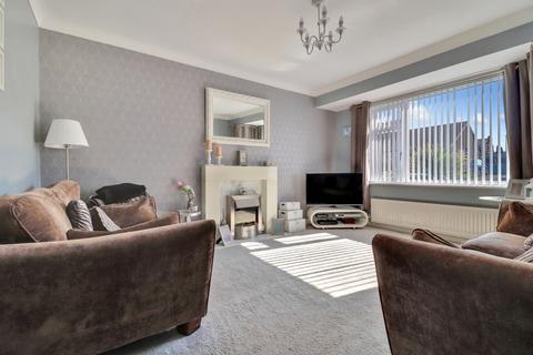 41 Athold Drive, Ossett, WF5 0PX