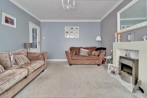 41 Athold Drive, Ossett, WF5 0PX
