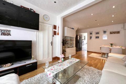 37 Argyle Street, Northampton, NN5 5LJ