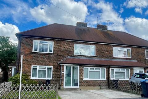 2 bedroom maisonette for sale, Meadway, Warlingham, Surrey, CR6 9RW