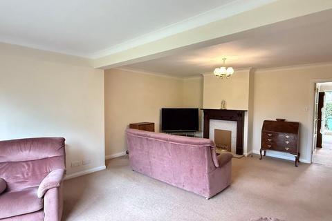 3 bedroom detached house for sale, Coombe Road, Steyning, BN44 3LF