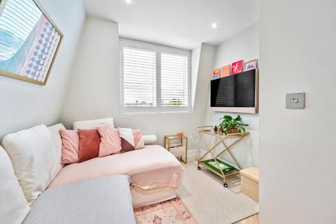 1 bedroom apartment for sale, Kingston Road, Raynes Park, London, SW20 8LN