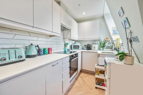 1 bedroom apartment for sale, Kingston Road, Raynes Park, London, SW20 8LN