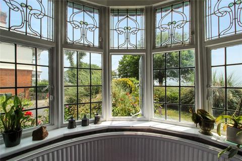 3 bedroom end of terrace house for sale, Marine Parade, Leigh-on-Sea, Essex, SS9