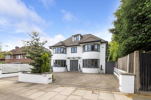 33 Fairholme Gardens, London, N3 3ED